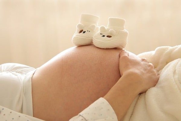 Comment gérer les symptômes courants de la grossesse ?