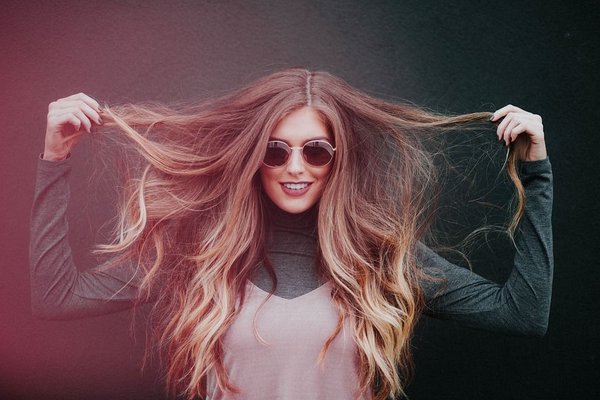 Bienfaits des poudres ayurvédiques pour les cheveux